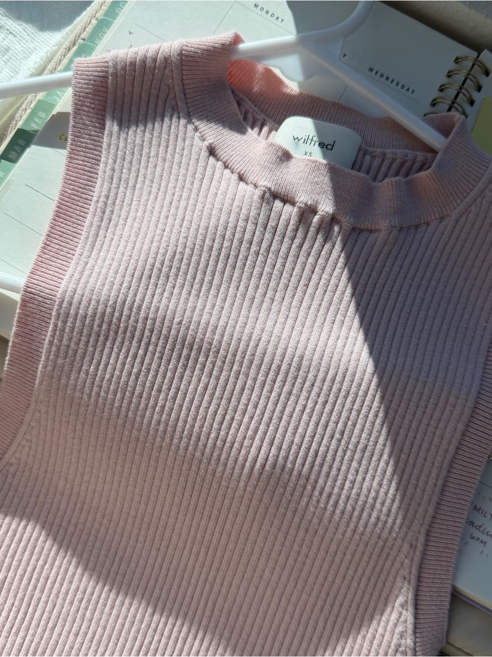 WILFRED Ribbed Mock Neck Crop Top - Light Pink - Picture 2 of 3